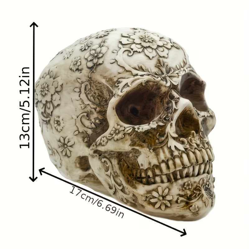 Dekorativer Totenkopf mit floralen Verzierungen