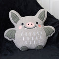 Bouclé-Kissen Cute Bat